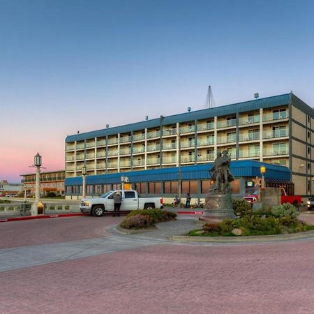 Promenade Inn & Suites Oceanfront Seaside Exterior photo