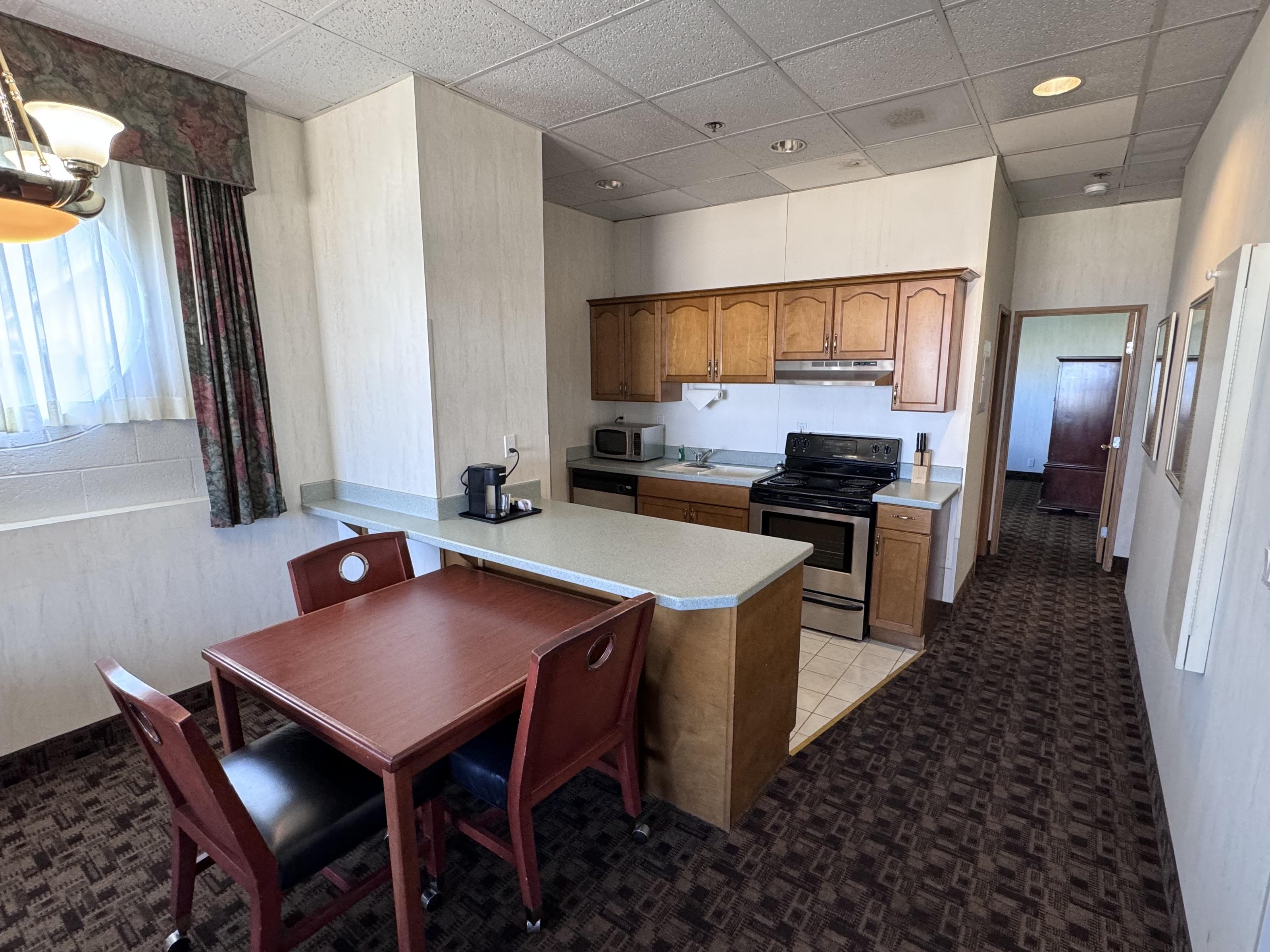 Promenade Inn & Suites Oceanfront Seaside Exterior photo