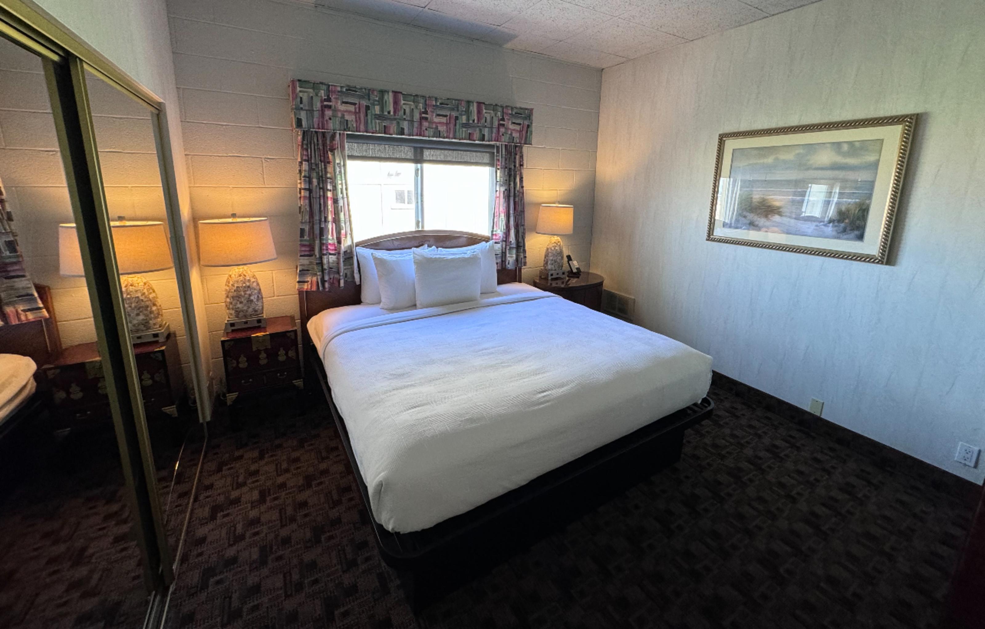 Promenade Inn & Suites Oceanfront Seaside Exterior photo