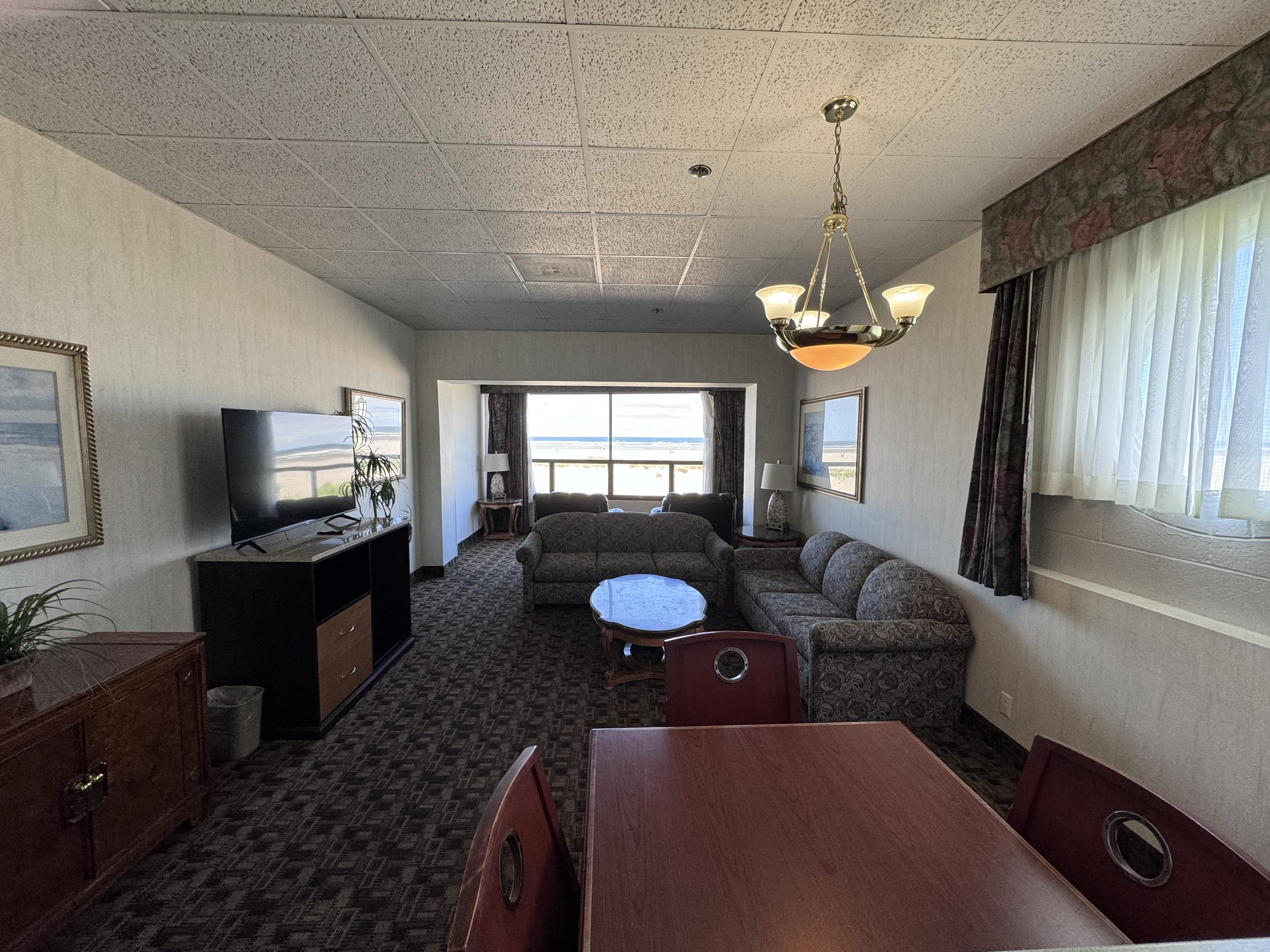 Promenade Inn & Suites Oceanfront Seaside Exterior photo
