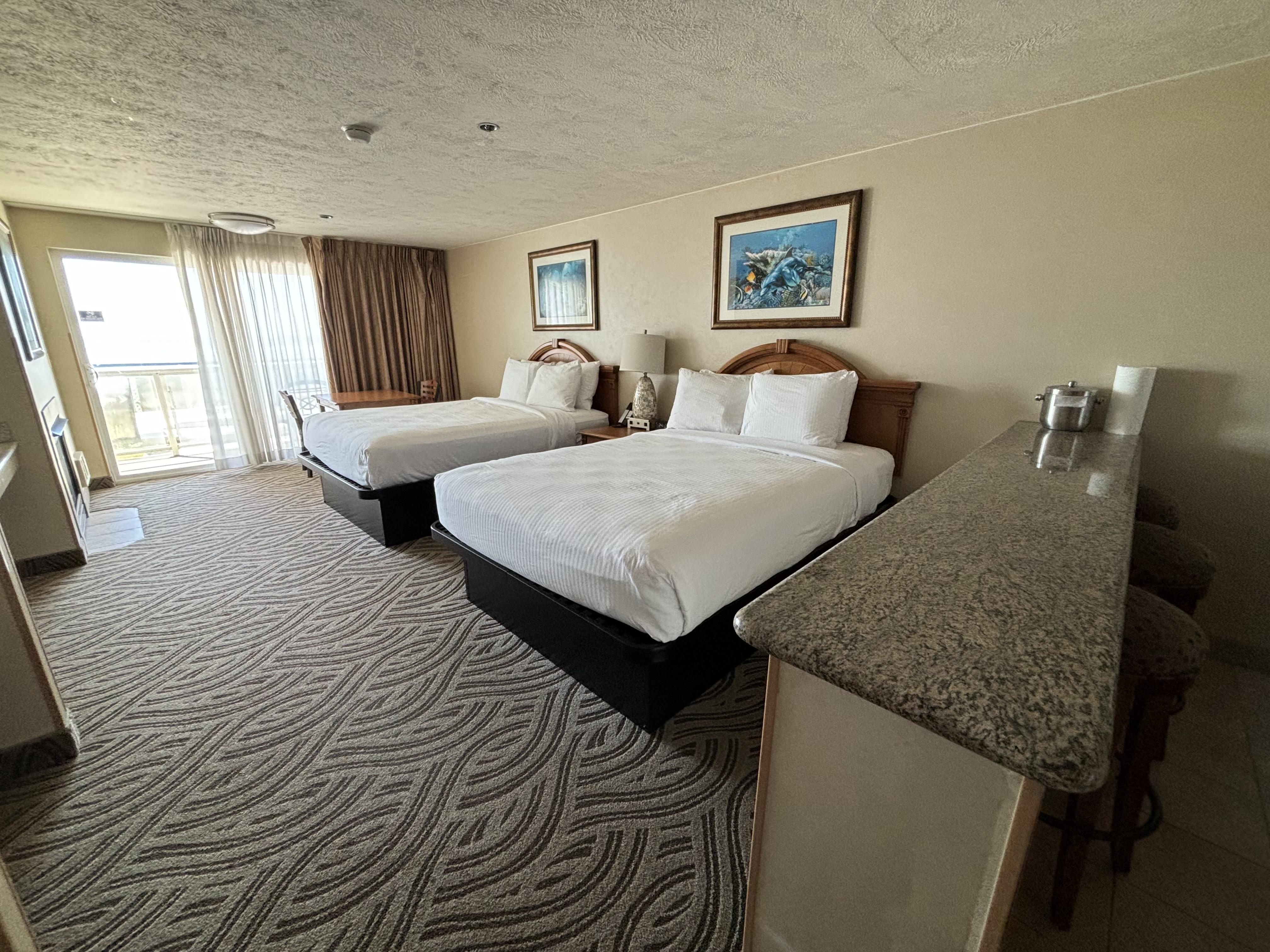 Promenade Inn & Suites Oceanfront Seaside Exterior photo